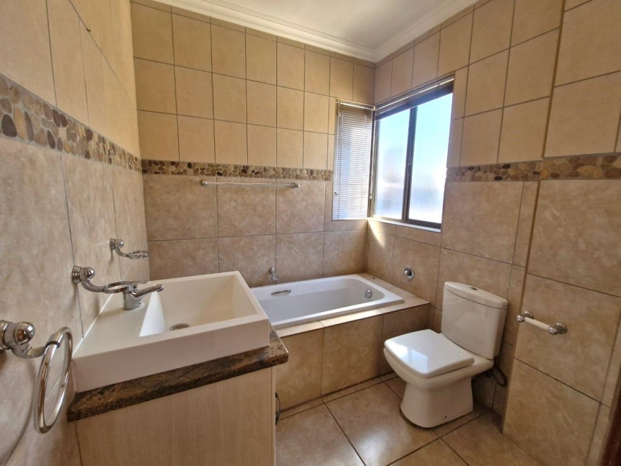2 Bedroom Property for Sale in Xanadu Eco Park North West